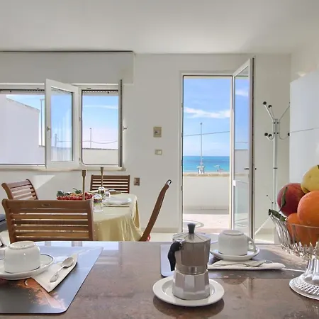 Front Beach Holiday home