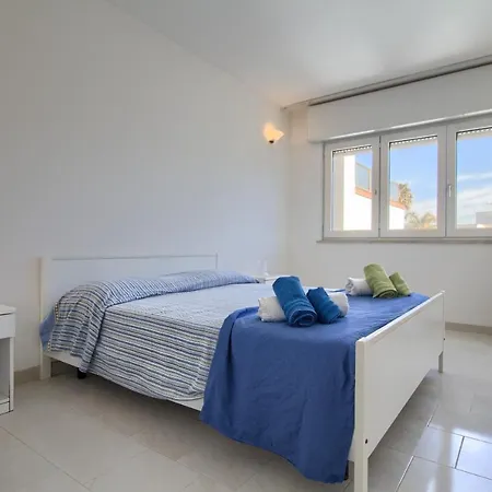 Front Beach Holiday home